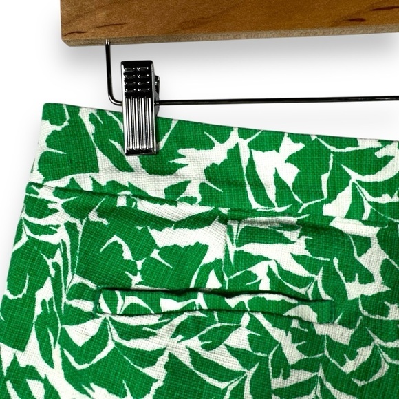 J Crew Factory Printed 5 Inch Basketweave Shorts, Bright Green Floral, Size 6 - Picture 7 of 9